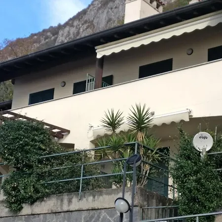 Apartment Via Dei Boschi Mandello del Lario